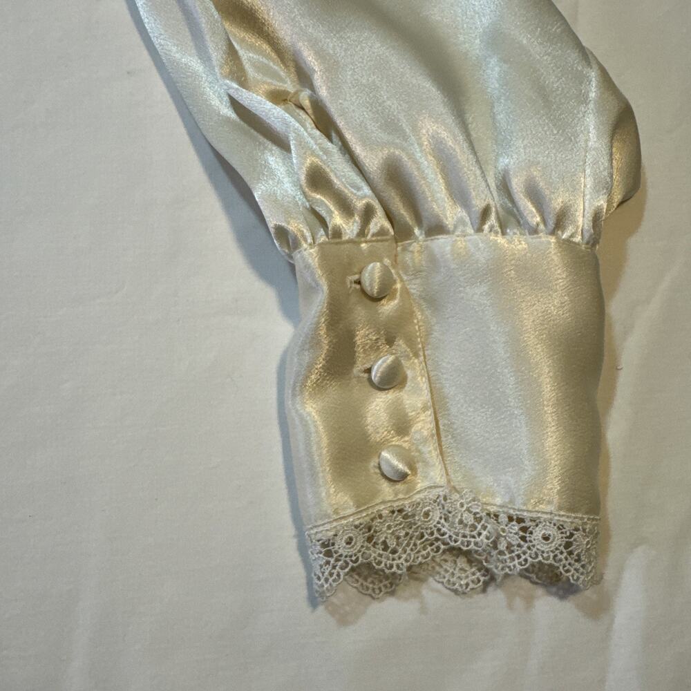 Y2K Ivory Satin Lace Blouse Womens 14 Romantic Coquette Pearl Buttons READ - Picture 5 of 10